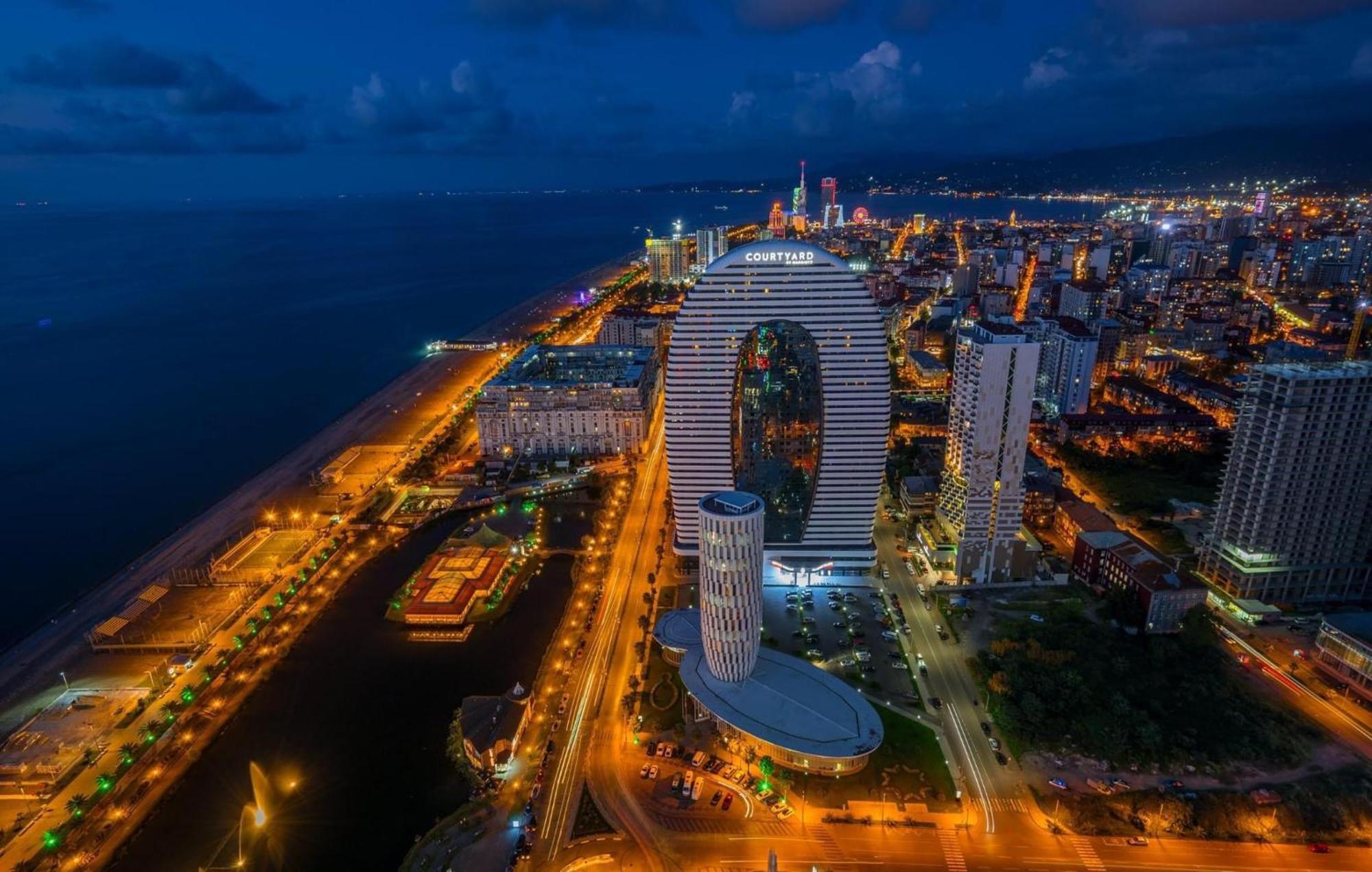 Alliance Palace Aparthotel By Marriott Batum Dış mekan fotoğraf