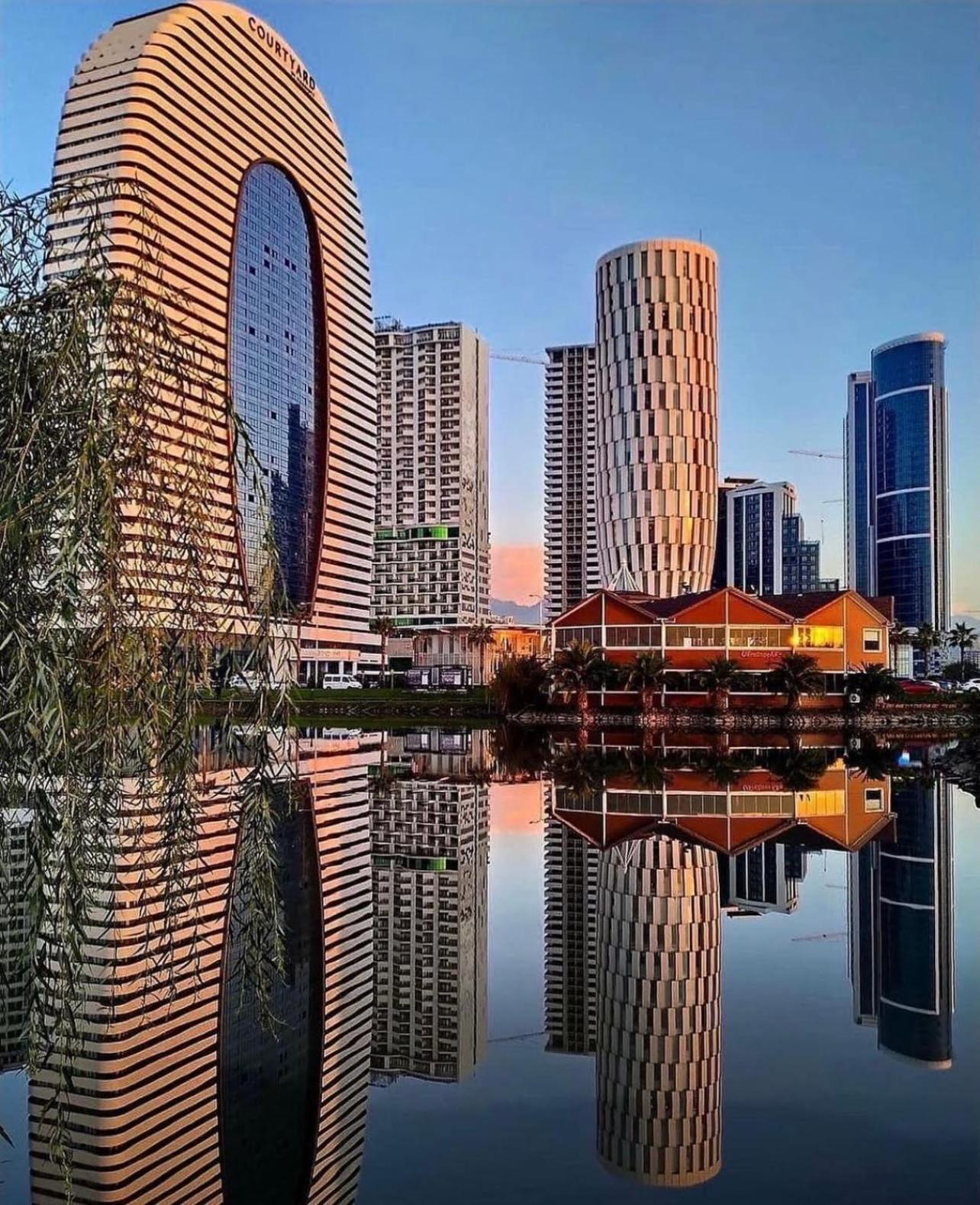 Alliance Palace Aparthotel By Marriott Batum Dış mekan fotoğraf