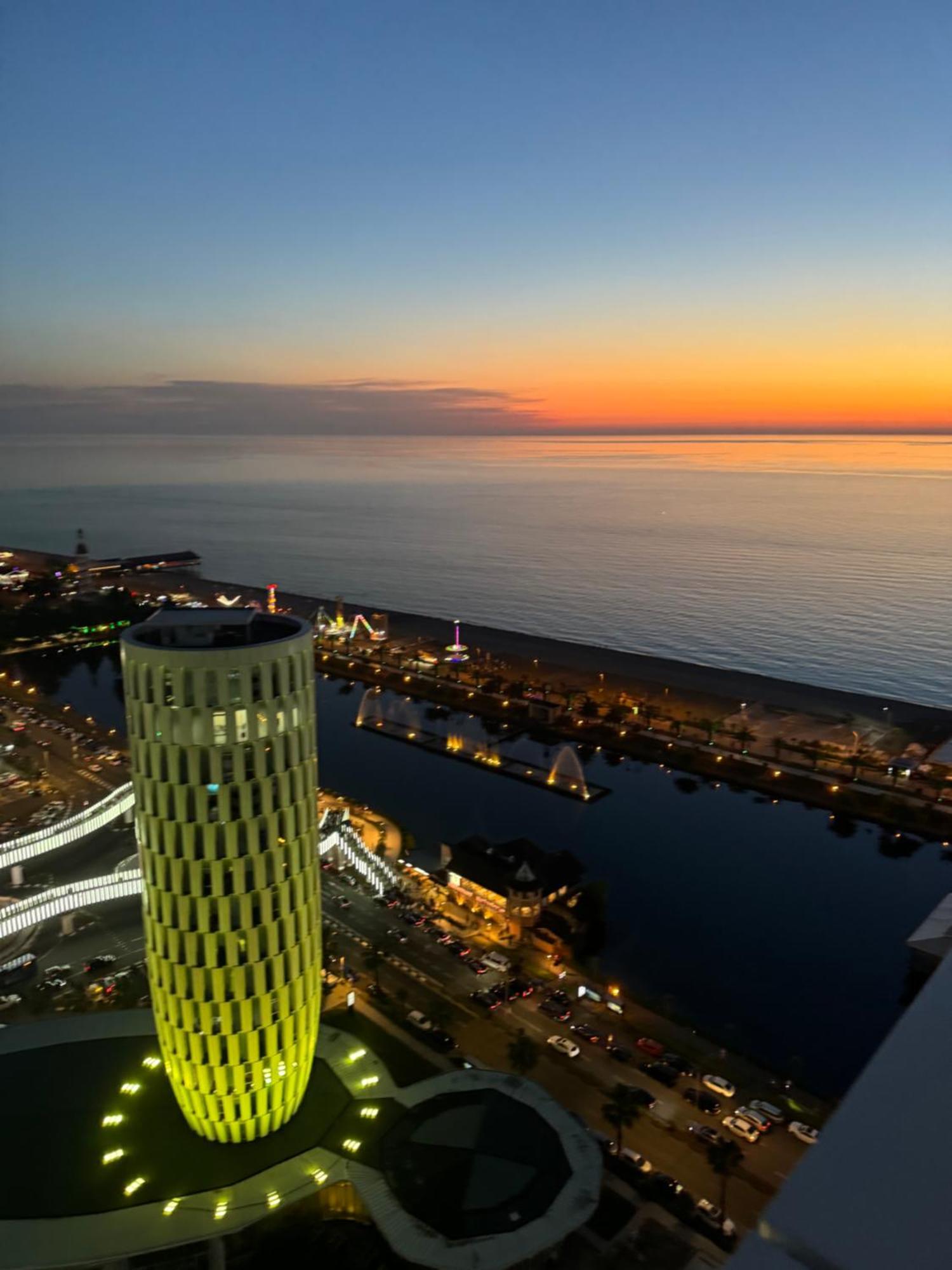 Alliance Palace Aparthotel By Marriott Batum Dış mekan fotoğraf